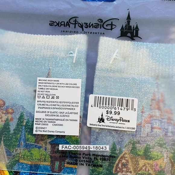 Two pairs of disneyparks princess socks ( one youth size M , one youth size L) - Picture 5 of 6